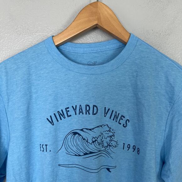Vineyard Vines Men S T-Shirt Short Sleeve Light Blue NEW Catching Waves Graphic - Picture 3 of 8